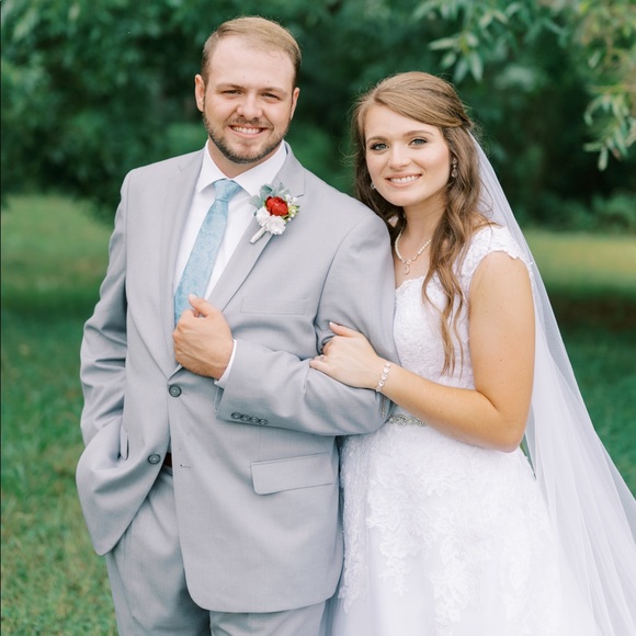 Meet your Posher, Allie - Picture 2 of 9